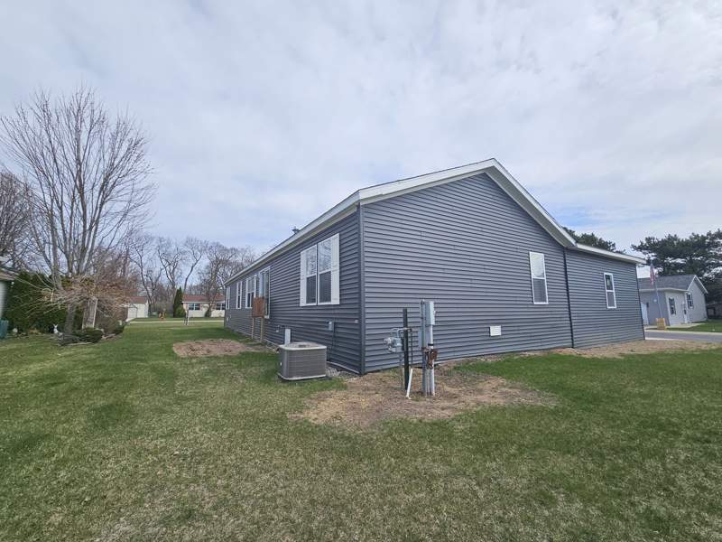Listing-1504-Photo-0246c7a0-9995-428d-8a27-f4a87e1919a1.jpg
