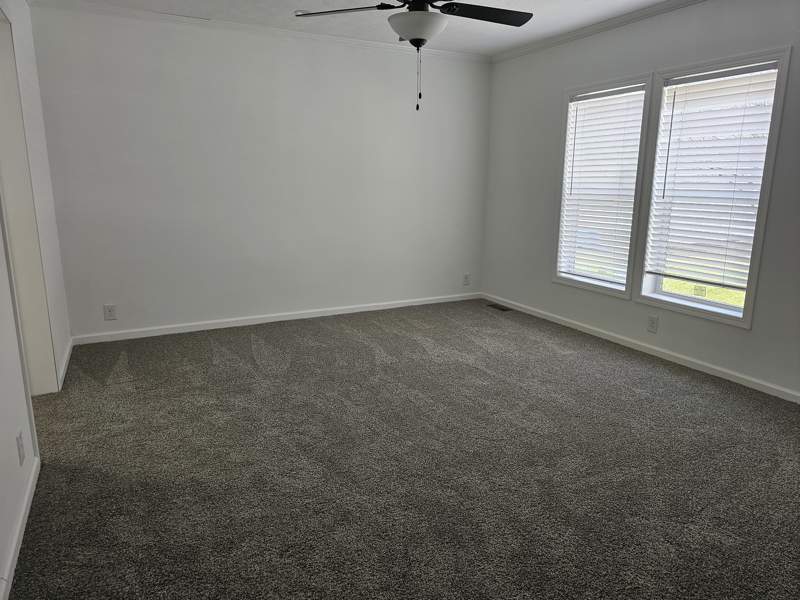 Listing-1504-Photo-5b031787-92e2-4e22-8242-d122572bdf63.jpg