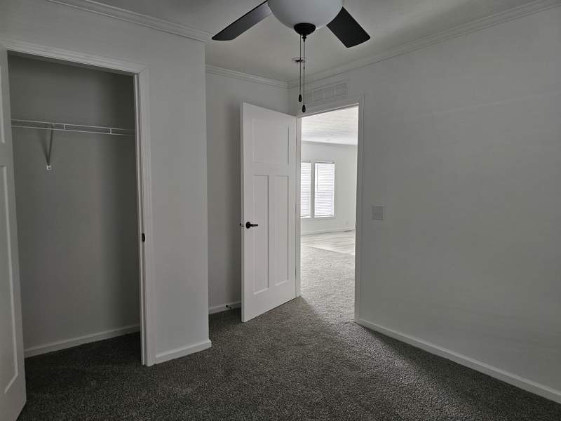 Listing-1504-Photo-99d8663d-4272-4c8f-a5d9-3bd36400f7d2.jpg