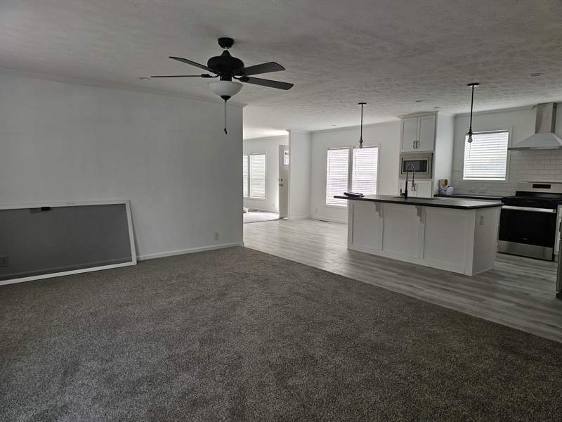 Listing-1504-Photo-c51b29af-345f-4b5c-889a-6639ab66279f.jpg
