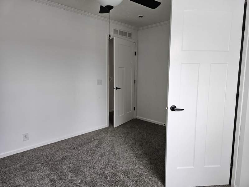 Listing-1508-Photo-0999cba5-b810-4cca-8e19-4a91b43097e8.jpg