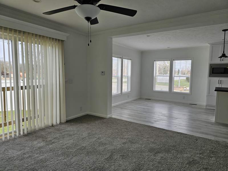 Listing-1508-Photo-6af6087a-5e40-40f7-8425-801ba0364b9e.jpg