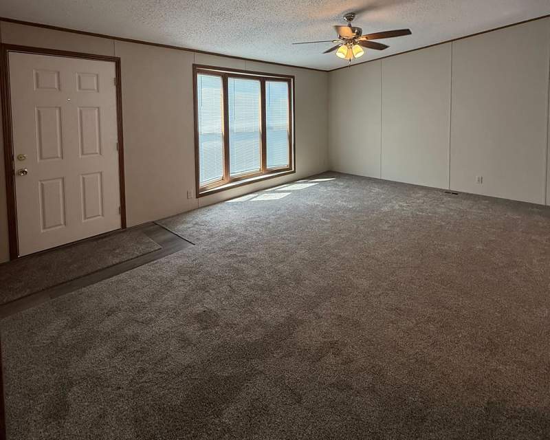 Listing-1517-Photo-9bcaa3be-372b-47a6-9b34-e071d23ddfb2.jpg