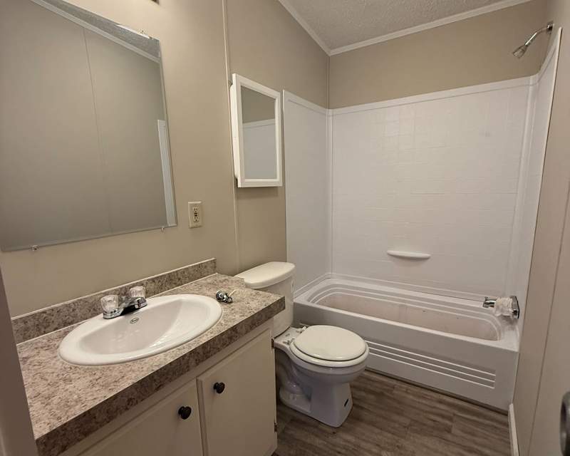 Listing-1517-Photo-f956dfbf-ec5b-43c3-822e-6c405f9719d0.jpg