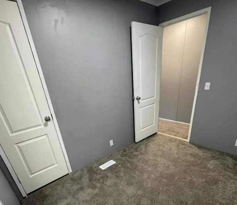 Listing-1930-Photo-85ba1391-0b57-44d3-8cb7-3e58568e5d15.png