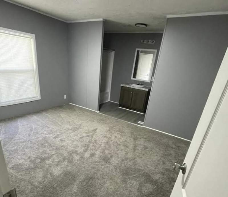 Listing-1930-Photo-aa13eead-33bb-435c-88ad-513ffc9e8ef2.png