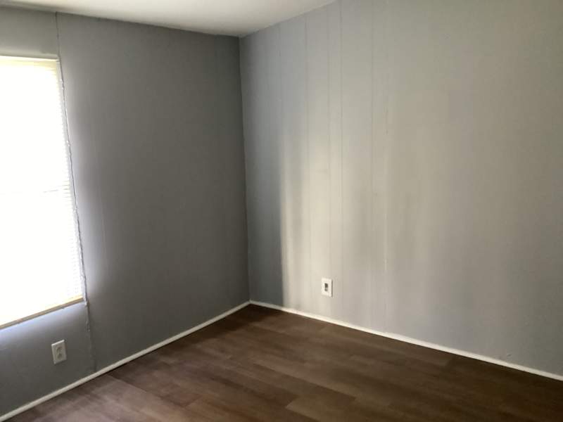 Listing-1355-Photo-c57ccfb6-7b1c-4dd8-8d96-3f44b642bc16.jpg