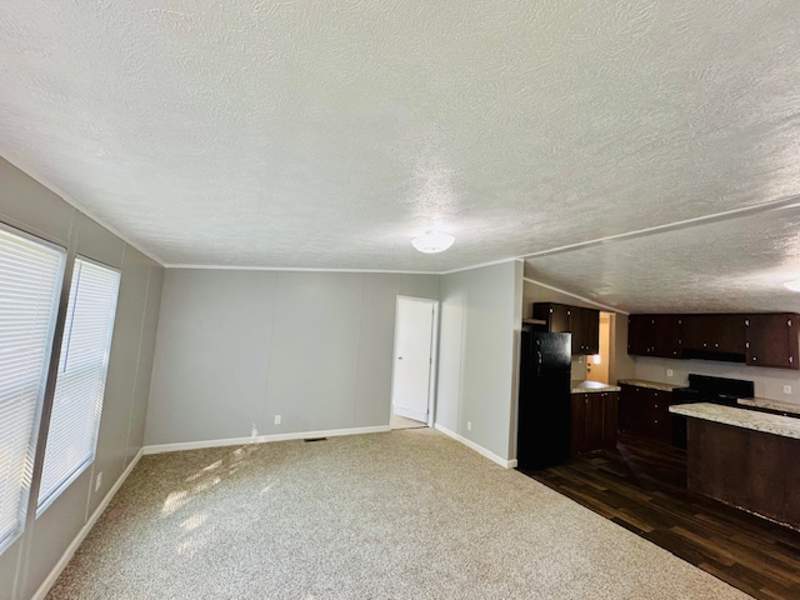 Listing-1520-Photo-1fbbb80b-a6e9-40f8-8999-e7efaec7cb7a.jpg