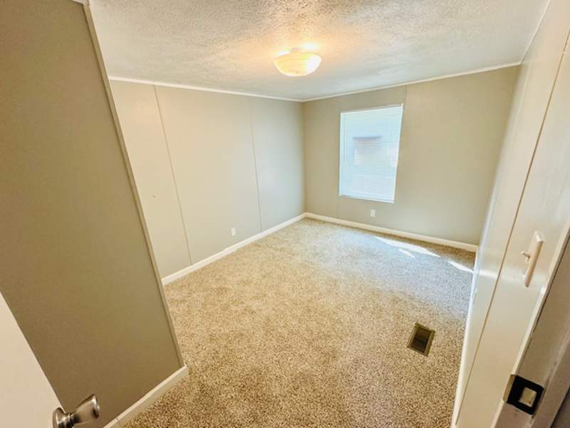 Listing-1520-Photo-830294ab-d678-4eb3-92e8-cc3ab3b805de.jpg