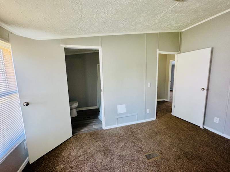 Listing-1521-Photo-303222d9-0614-4710-9625-4ace1ffec579.jpg