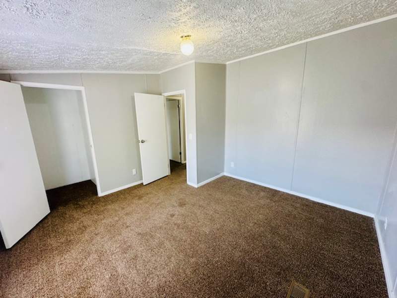 Listing-1521-Photo-78d718ec-5834-48f0-aead-5f37ce068bf8.jpg