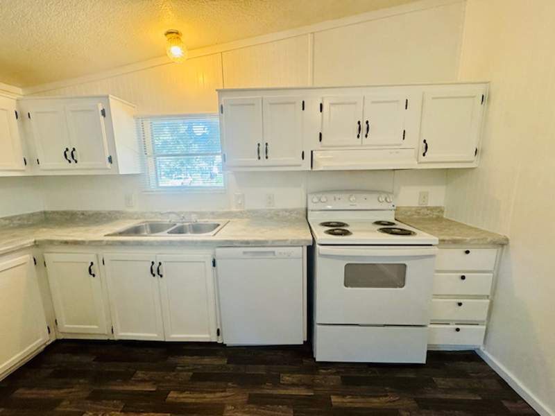Listing-1521-Photo-a90df62f-98f8-496a-a376-fa5eeef46374.jpg