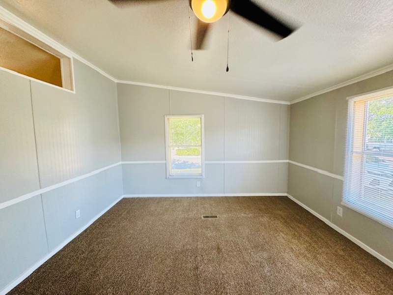 Listing-1521-Photo-fc9fdfba-c46c-4cf7-b1a5-aa1722d5eb59.jpg