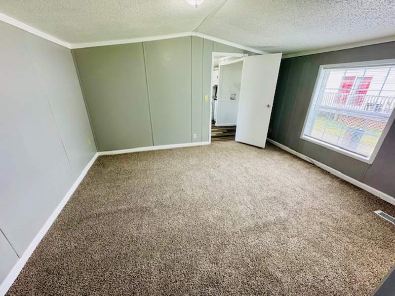 Listing-1919-Photo-2edb46ff-35b4-4557-a6fb-e73decb0f257.jpg