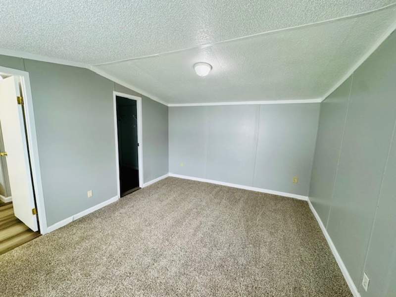 Listing-1919-Photo-38395bd9-4b15-4cf3-b804-f0b181a766c1.jpg