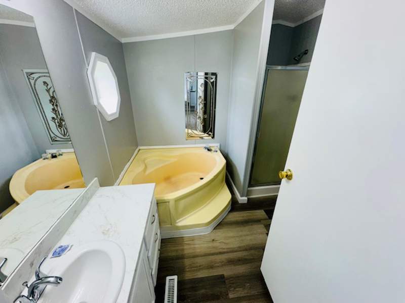 Listing-1919-Photo-5616a8df-4bb3-4ece-99d0-983dbcd892d5.jpg