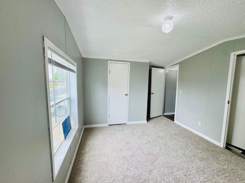 Listing-1919-Photo-70b40d95-3d94-4ea2-a22a-2bfa03b00f32.jpg