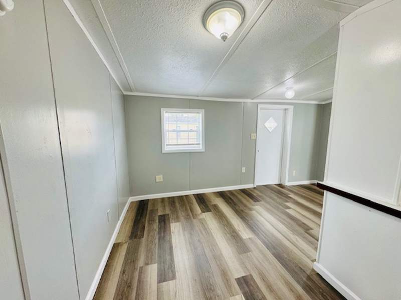 Listing-1919-Photo-b6d06fae-c029-44d9-ace3-ccccde93fcaa.jpg