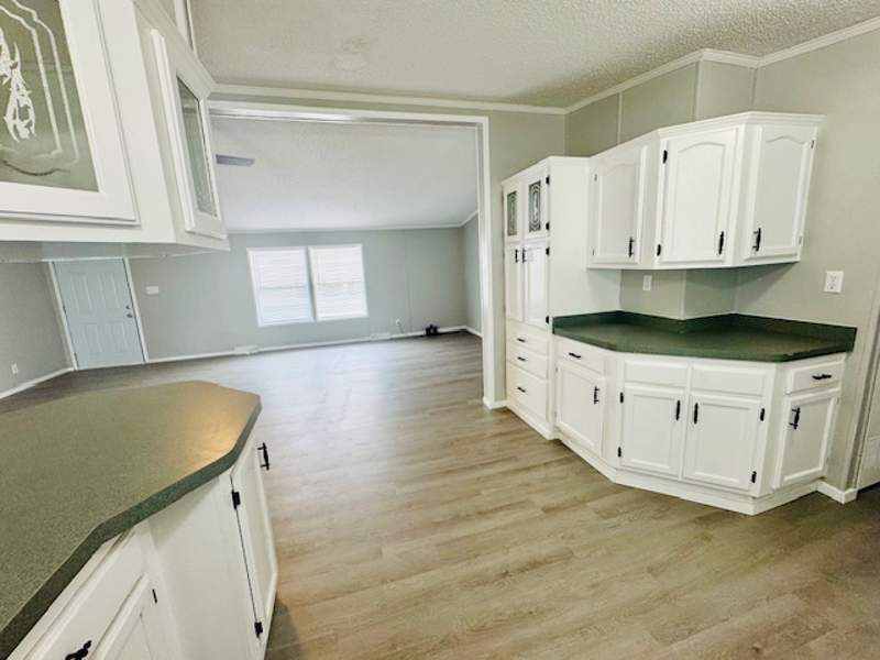 Listing-1939-Photo-420b9f35-9961-46b5-99f8-8d99f84d7941.jpg