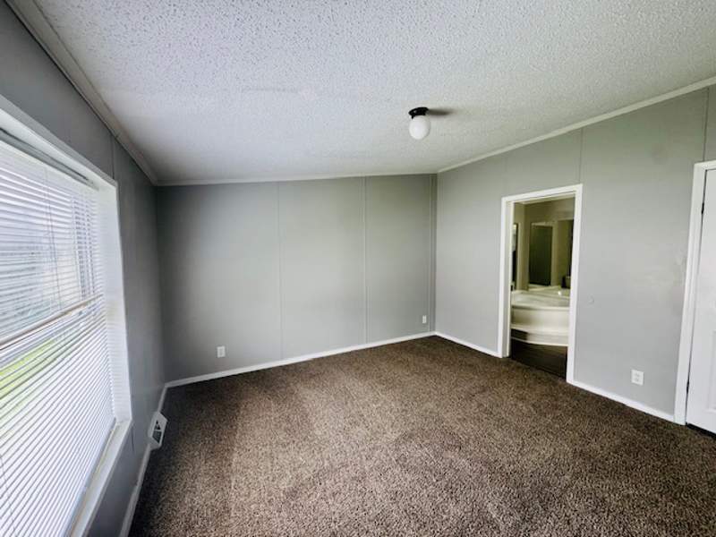Listing-1939-Photo-b5a03e2e-e21f-4aa7-984b-a19bb305bec6.jpg