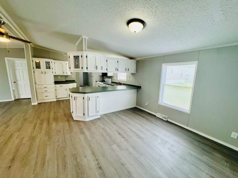 Listing-1939-Photo-e34cd9d2-a67c-42cc-84f5-a76108bbe531.jpg