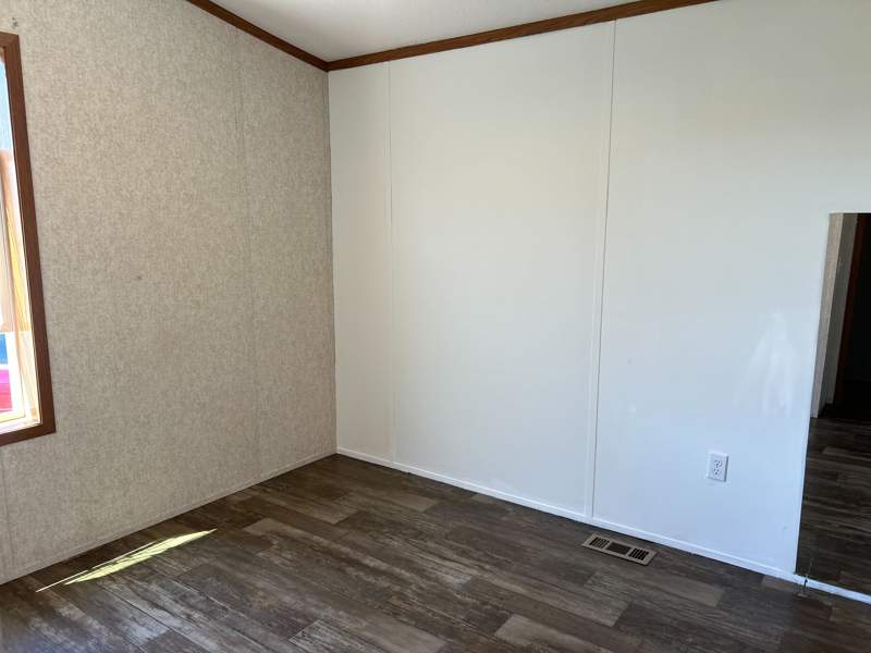 Listing-1451-Photo-ea4f7c39-50ef-41bc-9e03-4fe8e85109d0.jpg