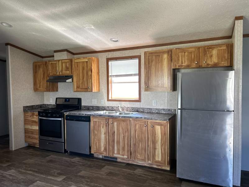 Listing-1451-Photo-fb463662-c032-485a-b980-32090b2c52d4.jpg