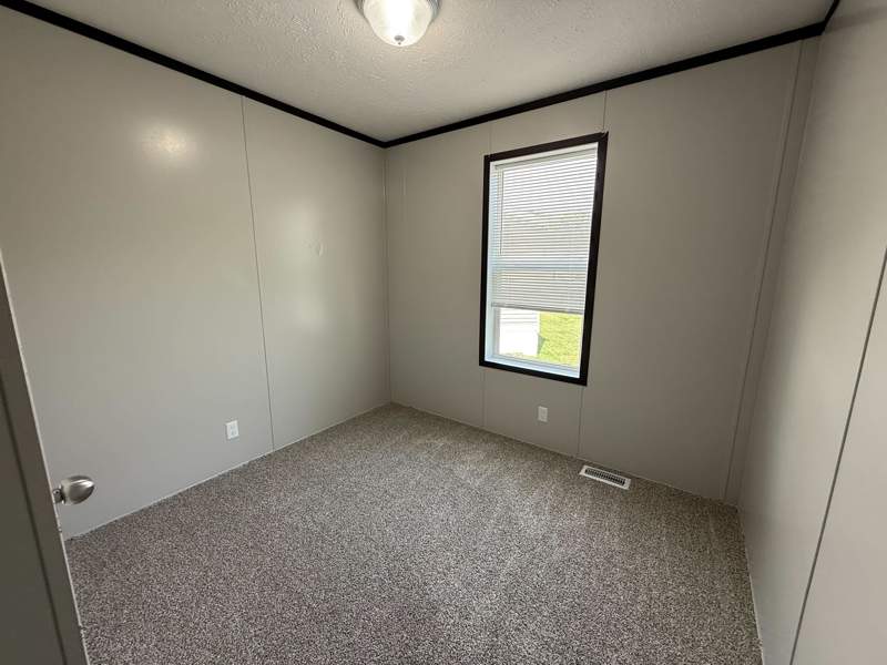 Listing-1452-Photo-860e20ef-47be-4035-8d52-d87c2b0f686f.jpg
