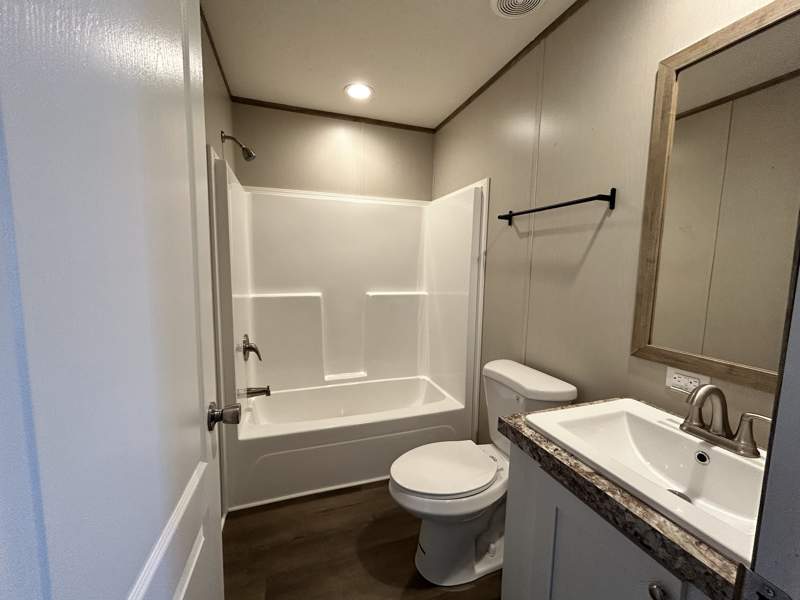 Listing-1457-Photo-3d5c95d3-d100-438b-bbb0-6a02d6683709.jpg