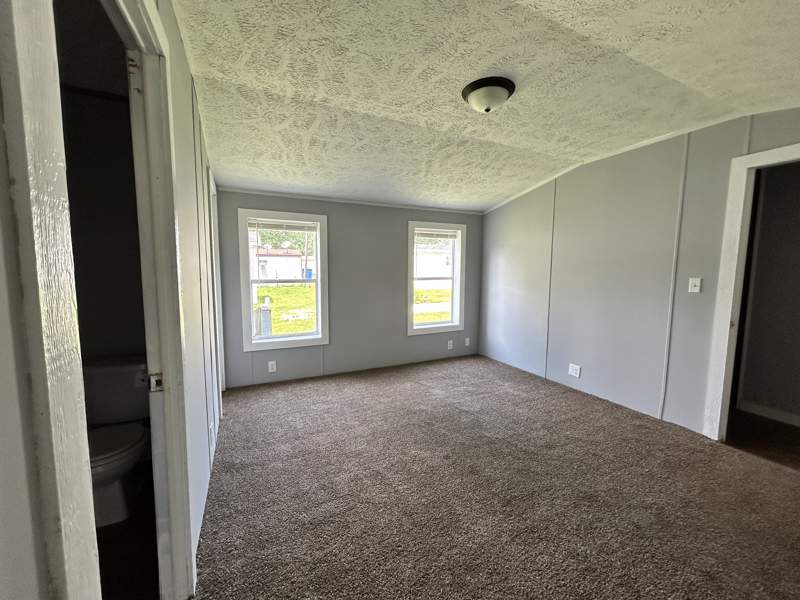 Listing-1947-Photo-136440d0-4128-44ca-8d04-1a5b447f7bba.jpg
