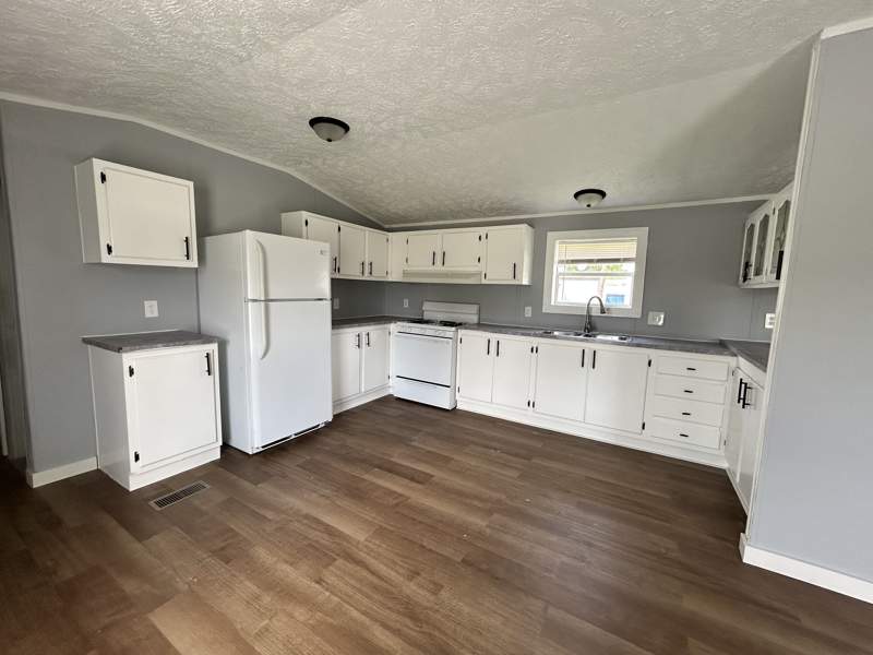 Listing-1947-Photo-b5a0945a-2c2c-4ba5-b822-bc86494135ec.jpg