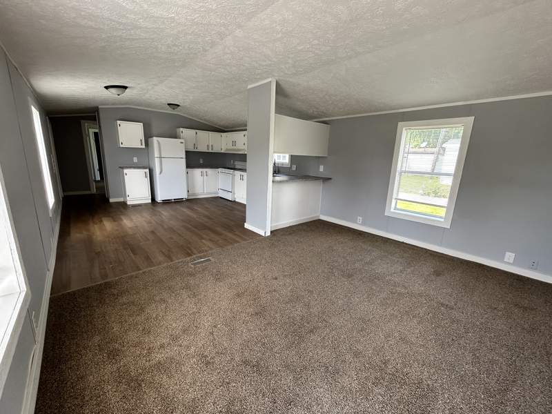Listing-1947-Photo-e4301ed1-c03f-4a71-adbc-9bd0a9d5d191.jpg