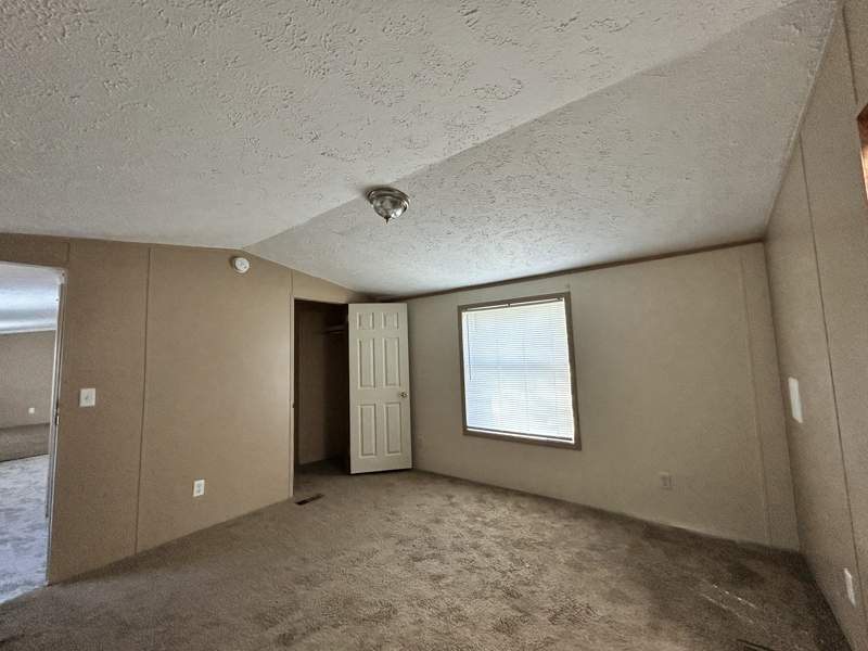 Listing-1950-Photo-75980ce1-e662-45ea-91bc-8e442235058b.jpg