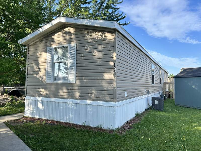 Listing-1950-Photo-b919ed25-1591-48db-9abe-1e91dbb119d8.jpg