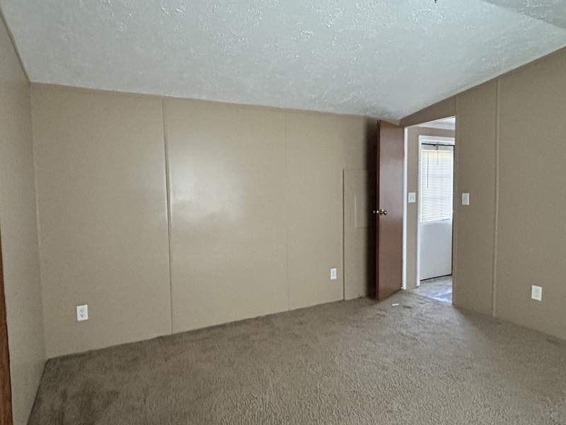 Listing-1950-Photo-e6381bfa-2d20-46b0-94ac-71660a467813.jpg