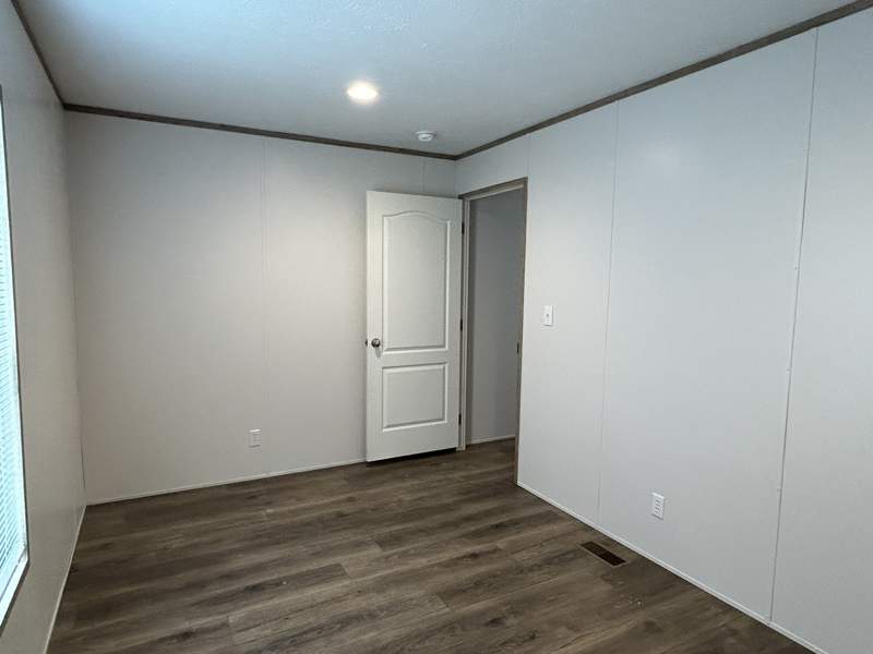 Listing-1951-Photo-20d00264-ebac-459b-b1b1-f1d3e78d1dce.jpg