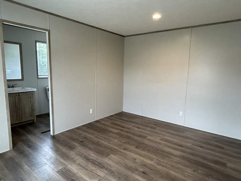 Listing-1951-Photo-b01aa68e-075f-4e07-bef0-b32ab9b591cf.jpg