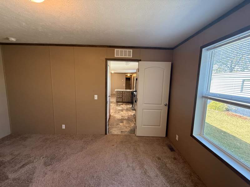 Listing-2086-Photo-364aca8b-3b60-4d60-a112-b8106f0d7290.jpg