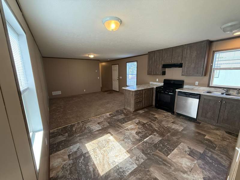 Listing-2086-Photo-459a6d1d-a47d-43a2-9157-cdadc1802d5c.jpg
