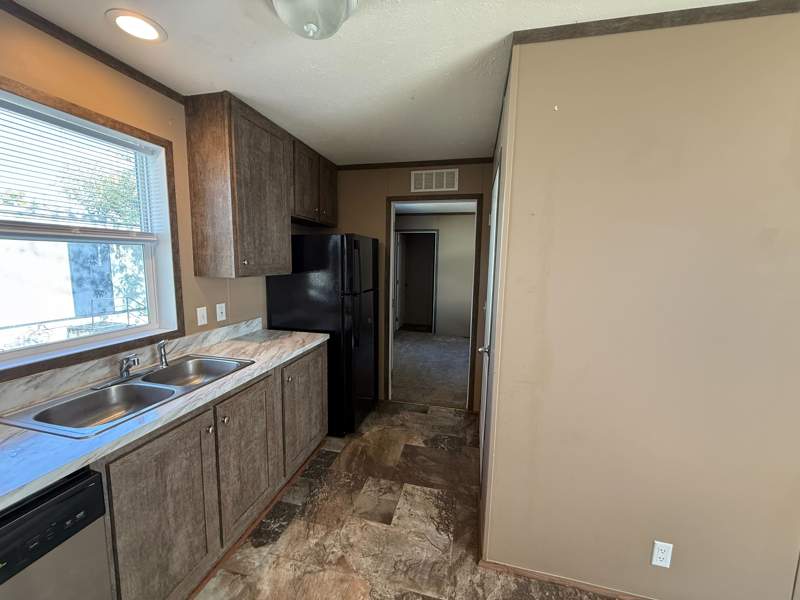 Listing-2086-Photo-4e4269c4-27bb-49ef-a6cc-7952595c515b.jpg