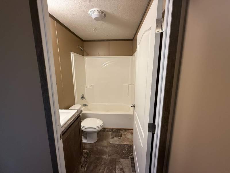 Listing-2086-Photo-a129a63f-afd6-436e-ae54-b992fbb8c1fb.jpg