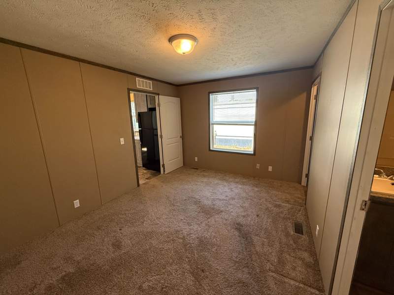 Listing-2086-Photo-afb757ae-977f-40ff-ab22-2727d5baf589.jpg