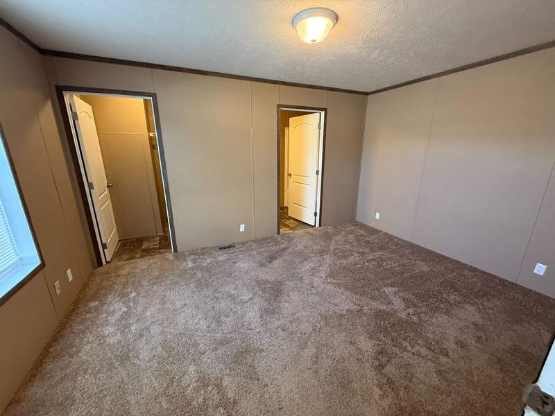 Listing-2086-Photo-fea37b52-33fe-4d8b-95ce-73a0b66dbfee.jpg