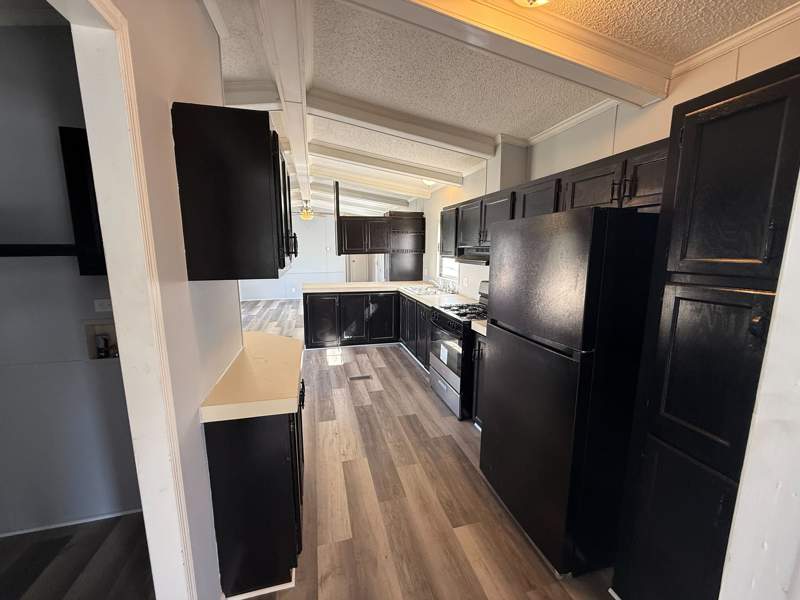 Listing-2087-Photo-d9cc6ec0-7892-4e95-b68e-8adbd8bd7d8b.jpg