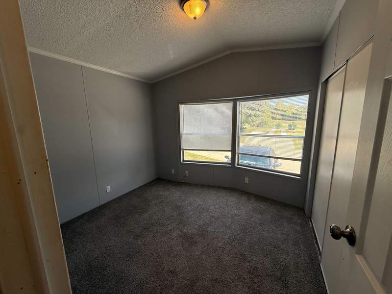 Listing-2087-Photo-e36a834a-719b-4478-91f5-802a8a031b17.jpg