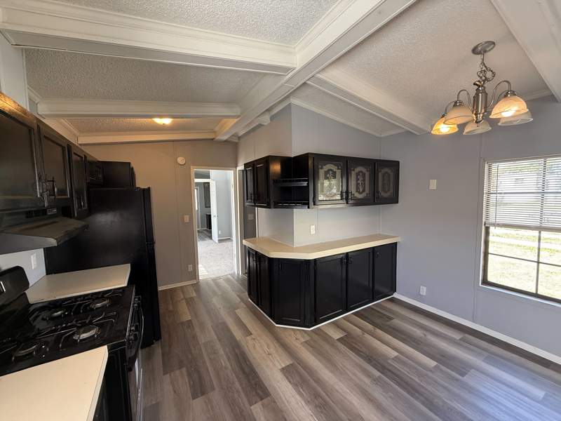 Listing-2087-Photo-e6f1c6e9-a32c-4480-ab12-db193ec850a0.jpg