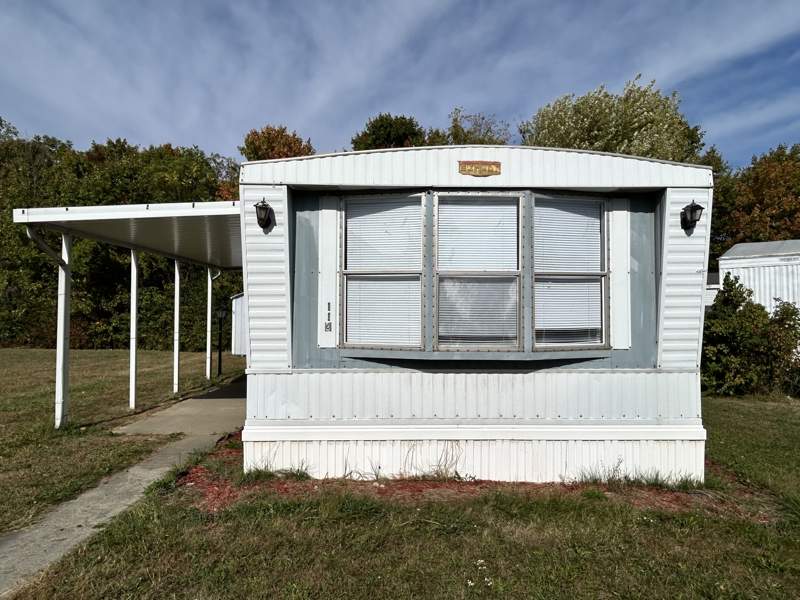 Listing-2099-Photo-c9e3ca32-bfd3-400b-ab5f-b9563e0ccc4d.jpg