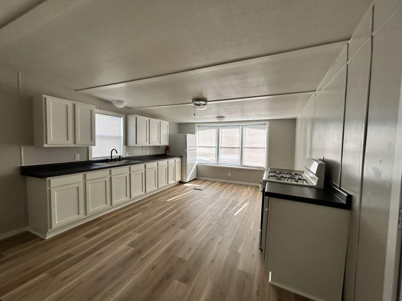 Listing-2099-Photo-da9635b5-0235-408b-b029-8ec0ee7d5299.jpg