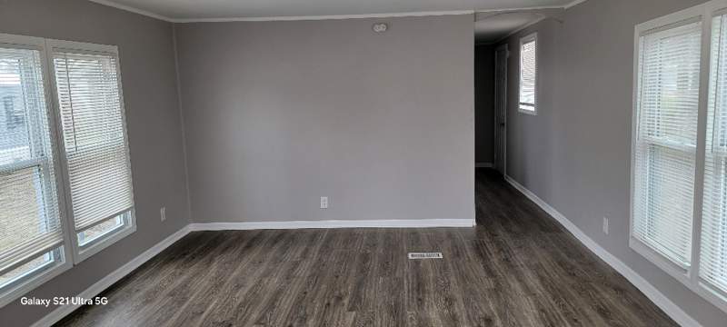Listing-1918-Photo-27a69d48-bf9d-46b5-9f93-31a61f6e0359.jpg