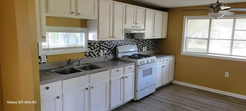Listing-1976-Photo-1213a642-74c5-44cd-bada-fb452062d8e9.jpg